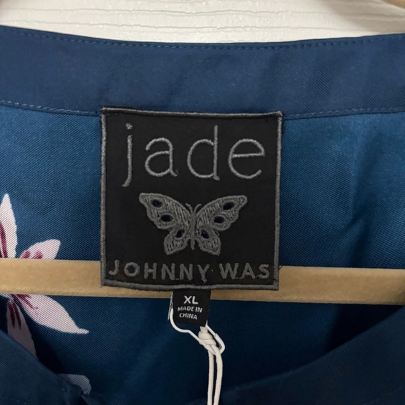 Johnny Was Harlyn Blouse V-Neck Dark Navy Blue Floral Jaguar Silk NWT XL - Picture 6 of 7
